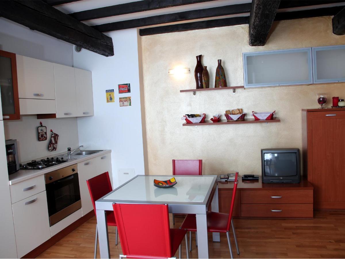 Il Sipario Bed & Breakfast แฟร์รารา ภายนอก รูปภาพ